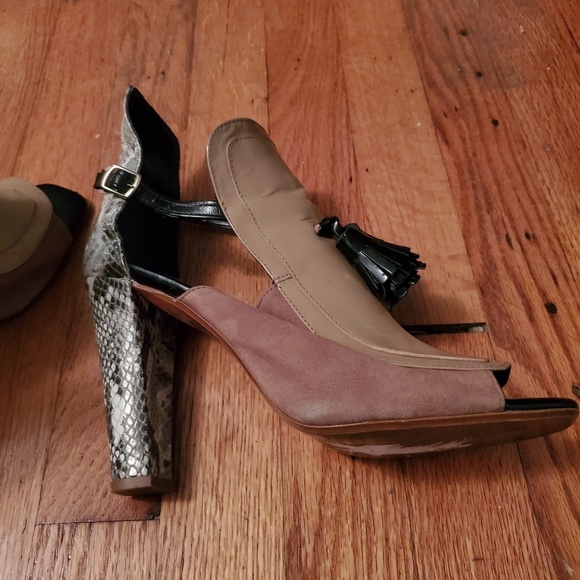 Shoe booties gently worn - Picture 4 of 4